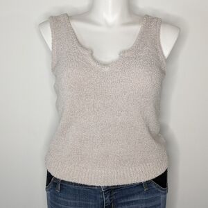 NIA beige fuzzy sherpa cropped tank 1X